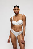 AZELIE String