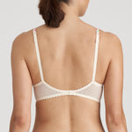 CHEN S.G mousse forme coeur